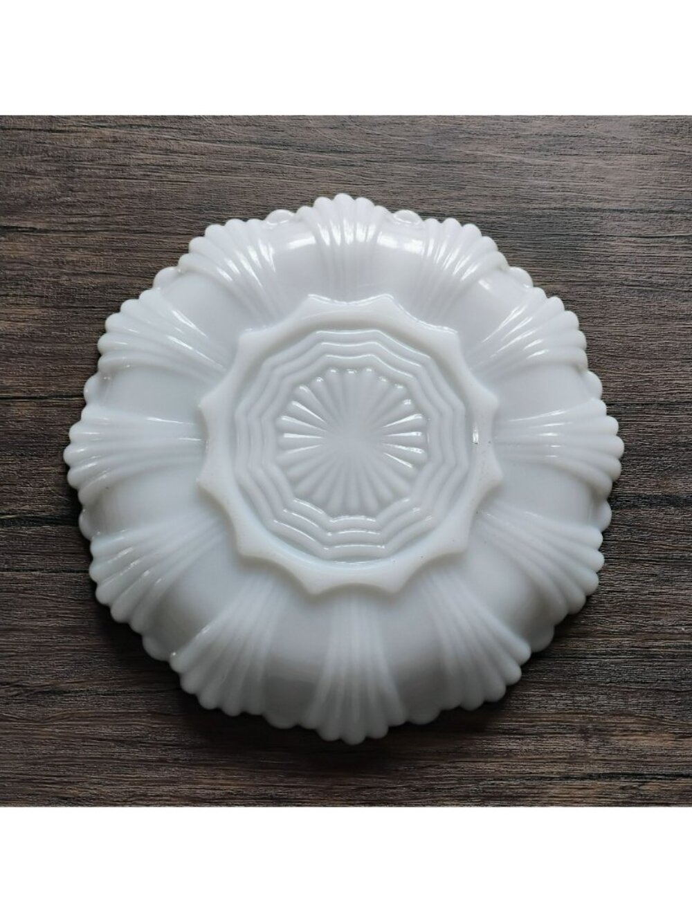 Vintage Fire King Anchor Hocking White Milk Glass Divided Dish, Gold Trim - Picture 3 of 3